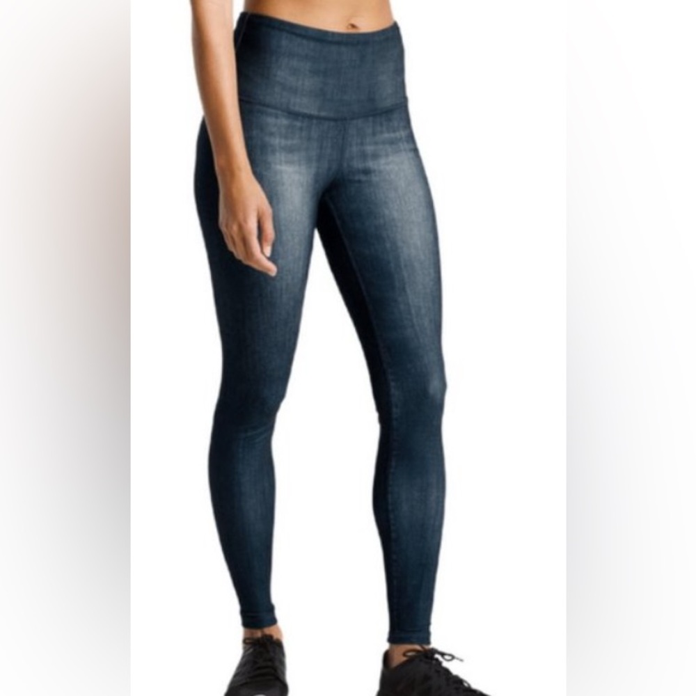 The North Face Pants Blue Denim Flash Dry Athletic Leggings size small